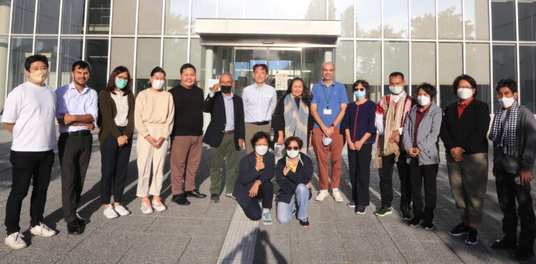 Japanese, Thai and Russian researchers participating at the 2022 annual meeting for the RISE project hosted at the Arctic Research Center, Hokkaido University. Photo by Ikue Oda.
