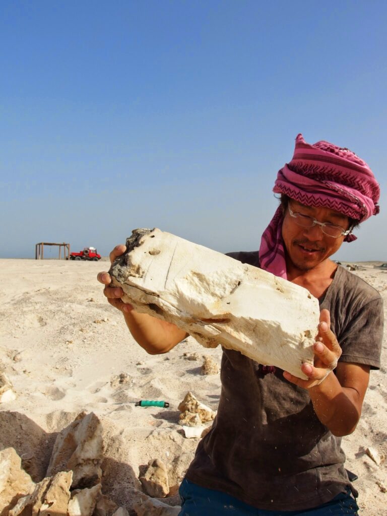 Fieldwork in the Mesopotamian region. (Photo by Tsuyoshi Watanabe)