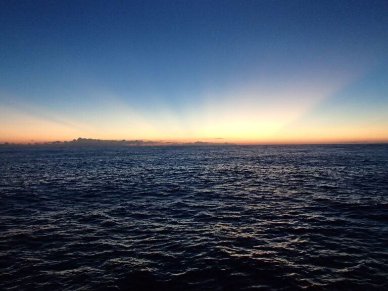 The Eastern Pacific Ocean, which looks very different depending on the time of day (2014, Courtesy of Sayaka Mino).