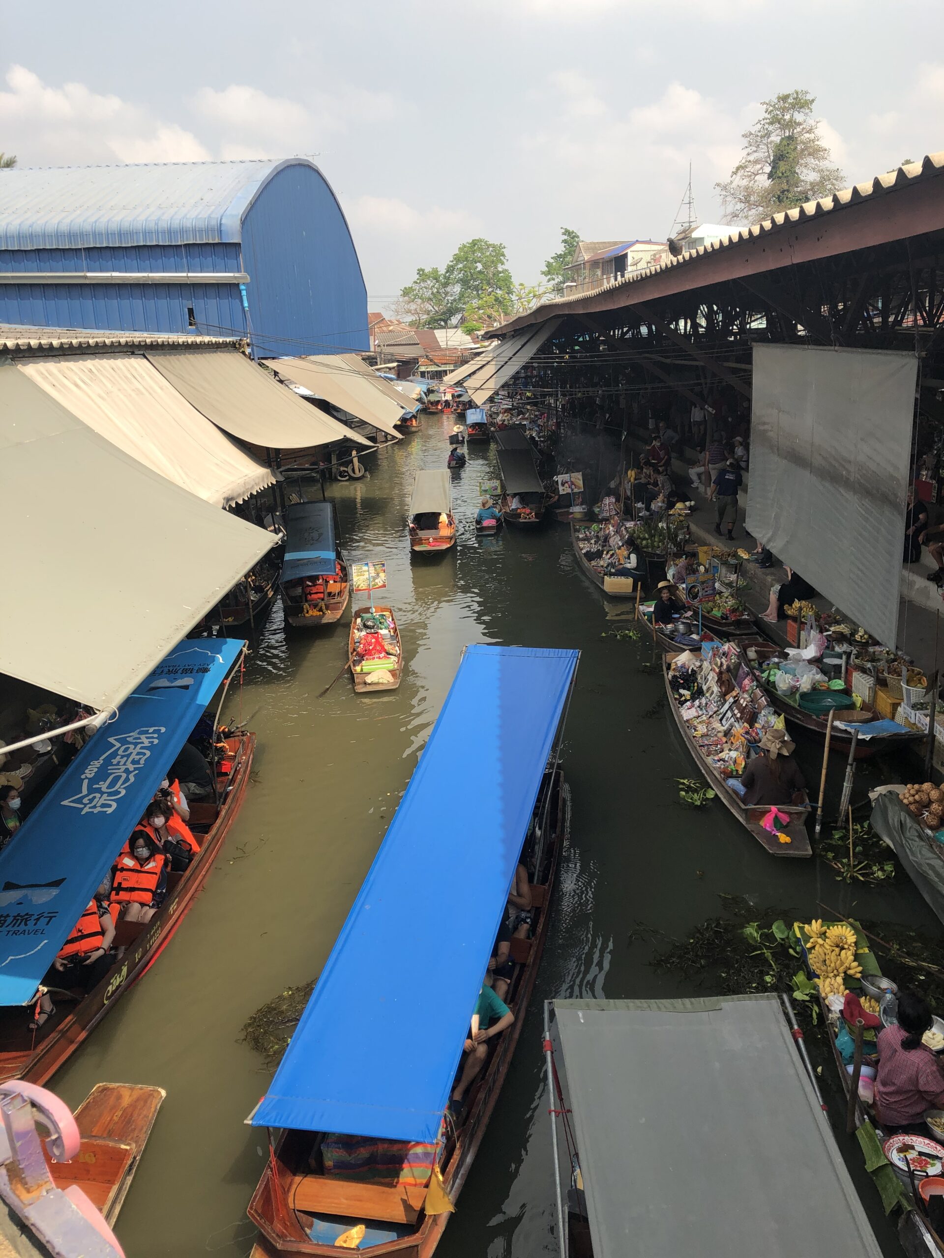 Floating market near Bangkok.
