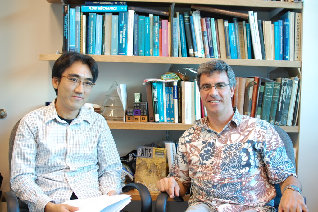 Sasaki with his supervisor Niklas Schneider at the University of Hawaiʻi at Mānoa. (Photo provided by Yoshinori Sasaki)