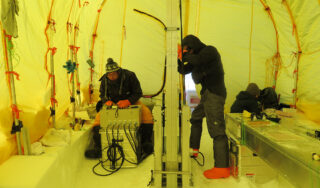 Atmospheric chemistry keeps pollutants in the air