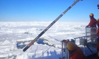 Antarctic ice melt triggers further melting: Evidence for cascading feedbacks 9,000 years ago