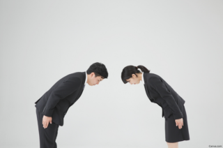 The attraction of bowing